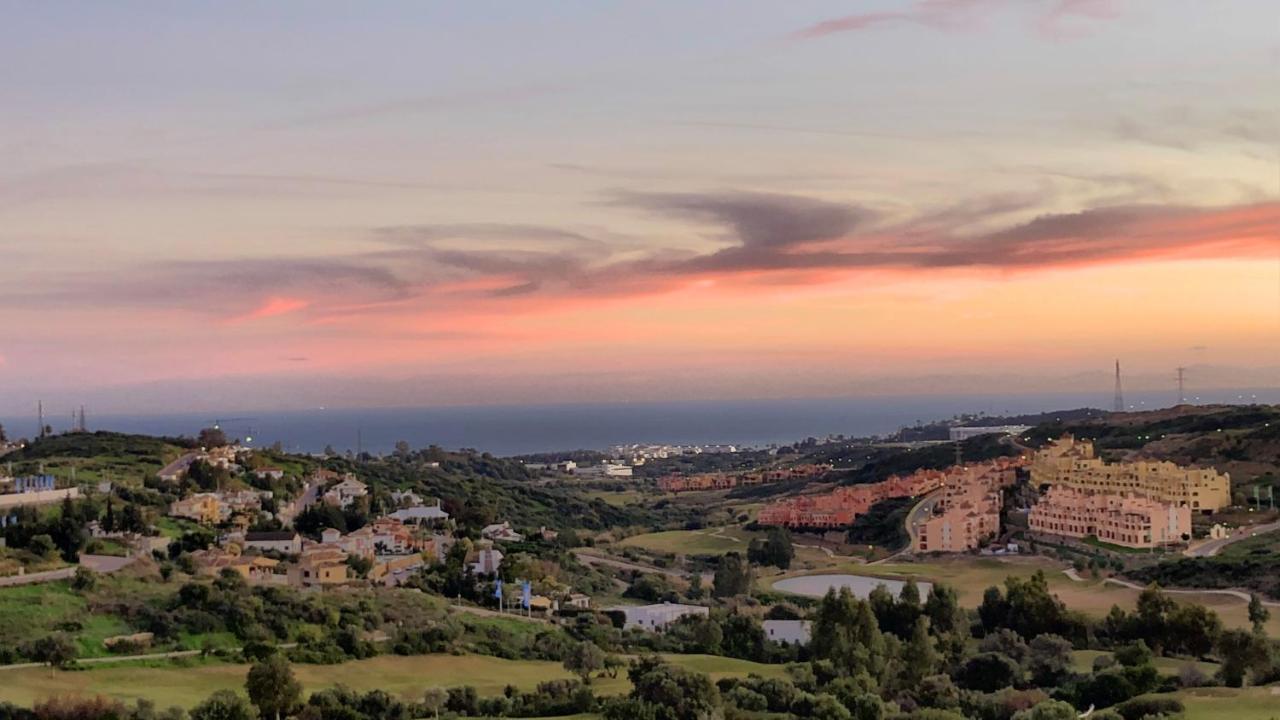 Penthouse Sea View - Valle Romano Golf Εστεπόνα Εξωτερικό φωτογραφία