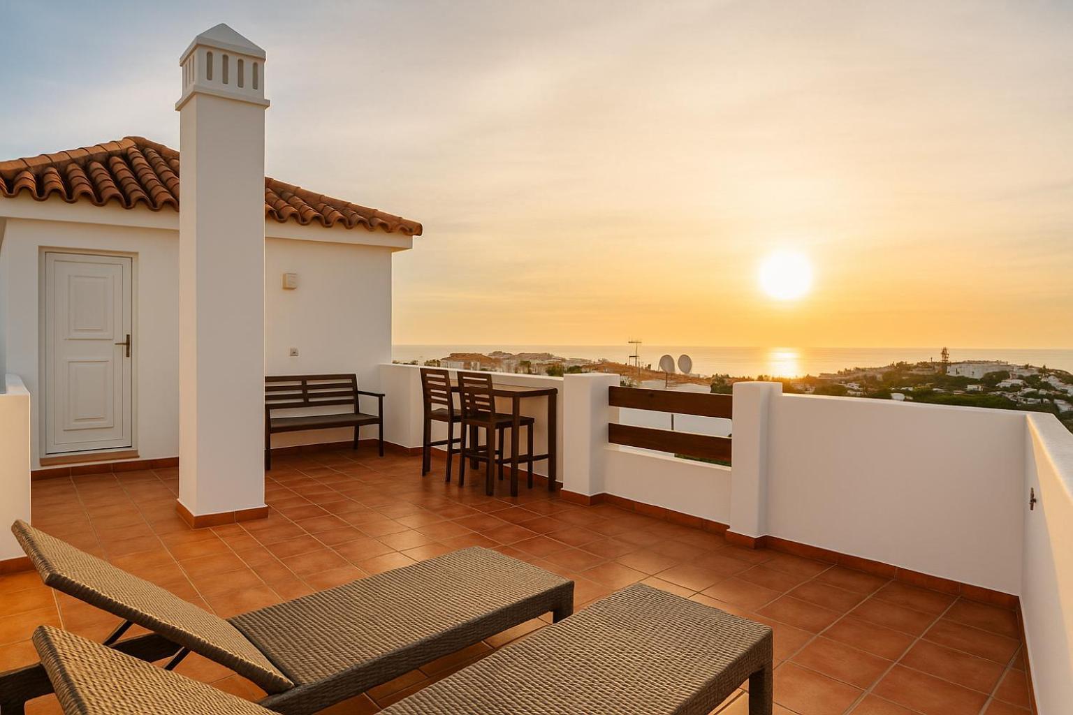 Penthouse Sea View - Valle Romano Golf Εστεπόνα Εξωτερικό φωτογραφία
